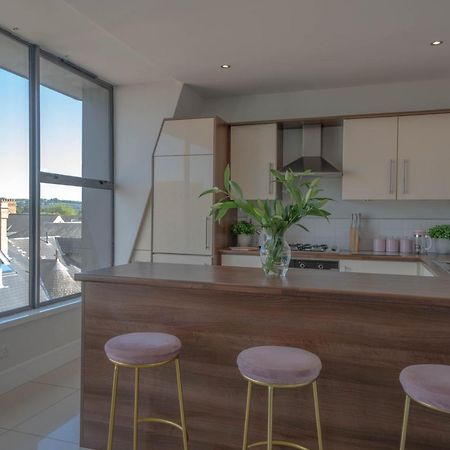 Rooftop Apartment At Queens Beautiful Views بلفاست المظهر الخارجي الصورة