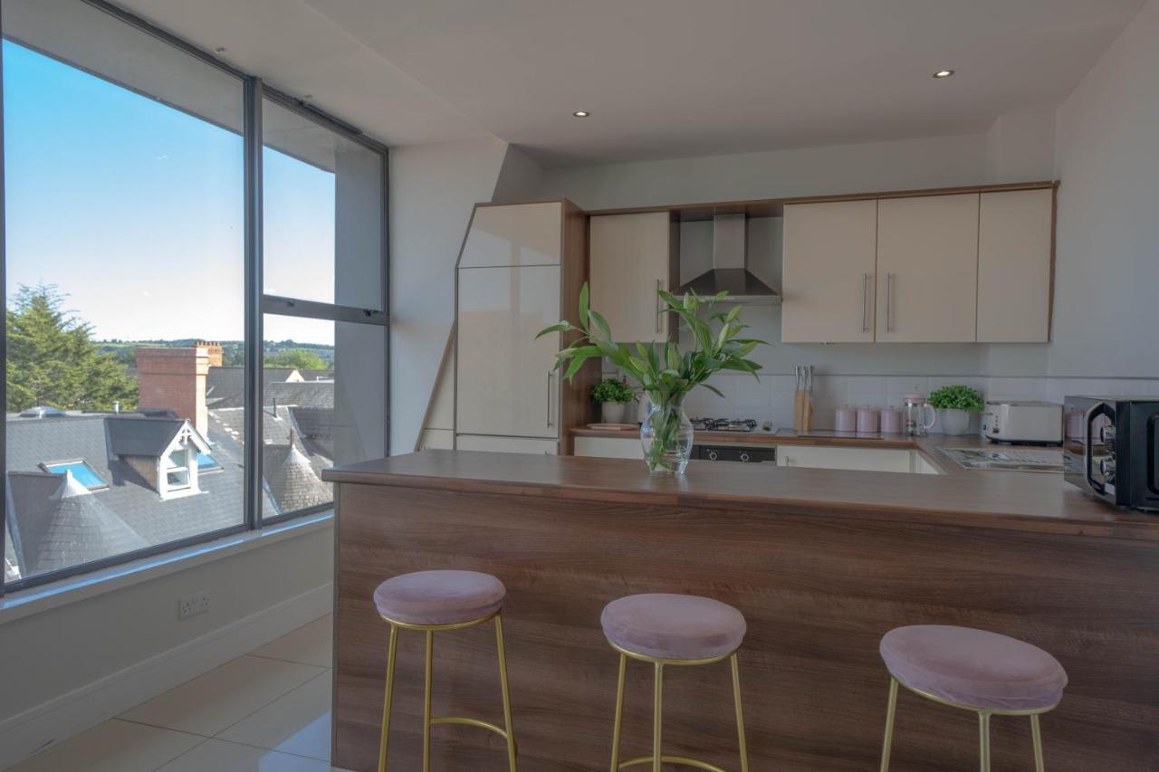 Rooftop Apartment At Queens Beautiful Views بلفاست المظهر الخارجي الصورة